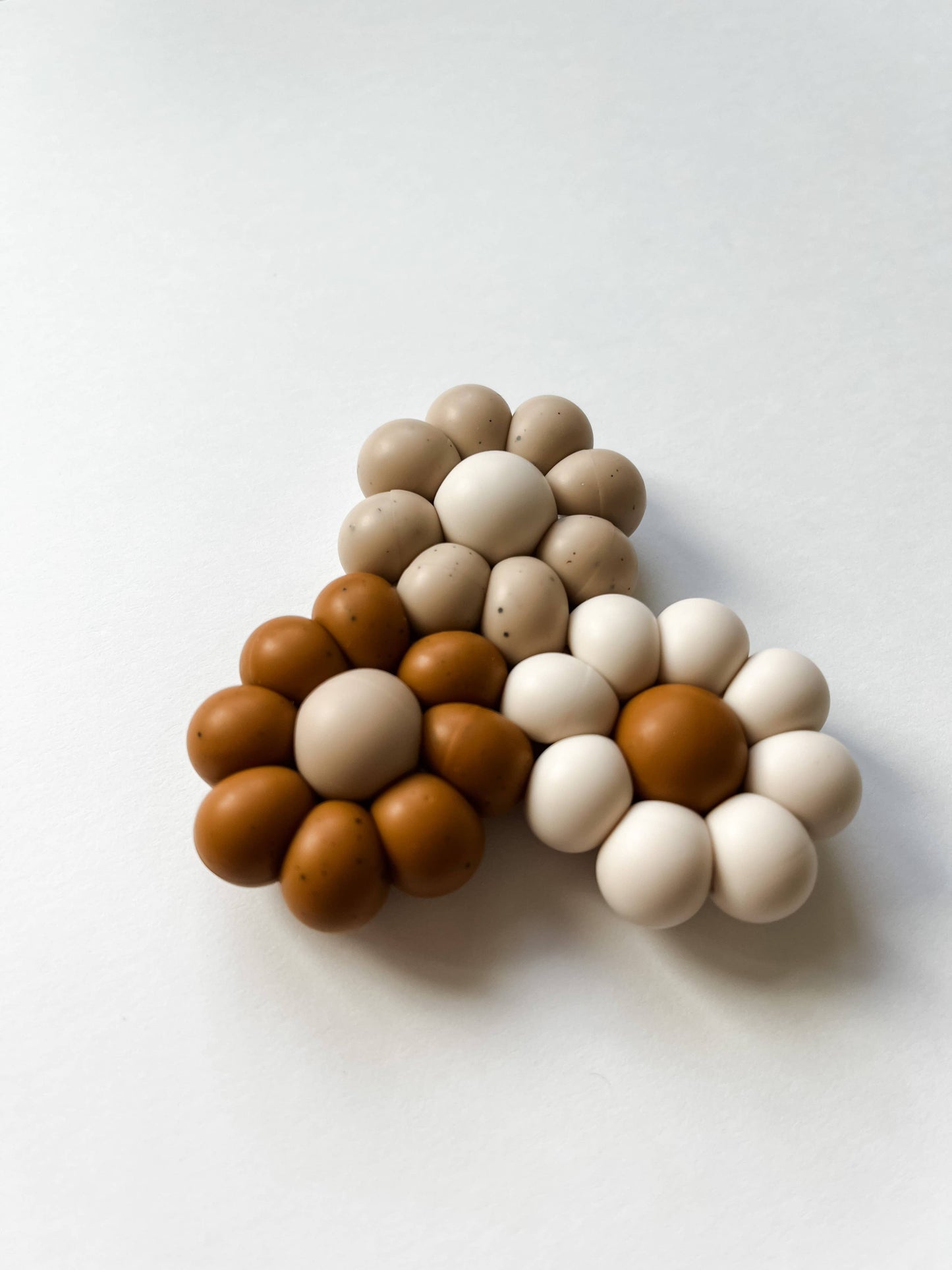 Silicone Daisy Teether - Speckled Rust